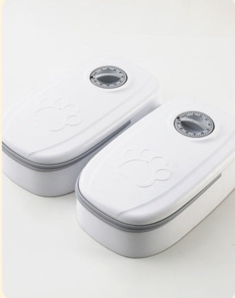 DuoServe pet feeding station for cats and dogs